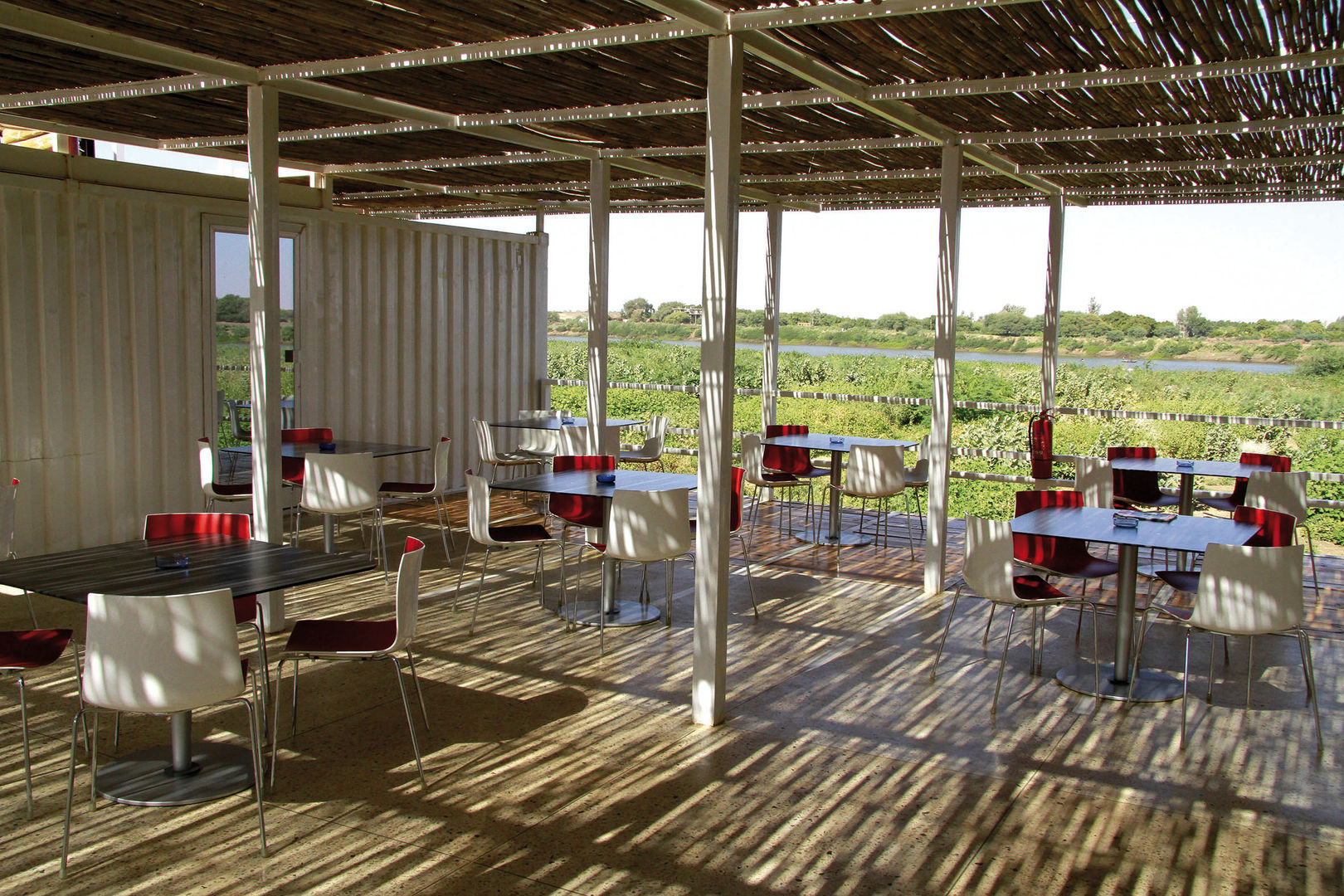 开云（中国） - 坐具|餐椅|办公家具|设计师家具|Catifa 46 餐椅